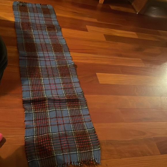 Vintage plaid wool scarf - Picture 2 of 3